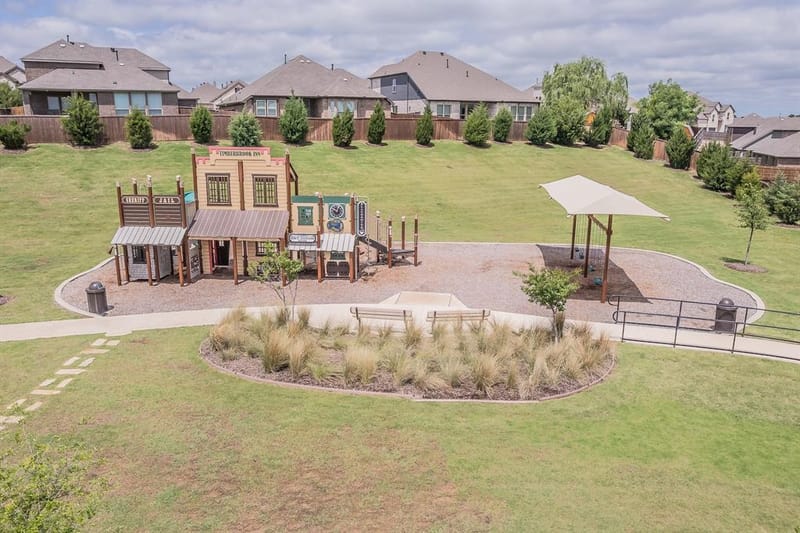 1076 Fleetwood Drive, Justin TX 76247 - Photo 34