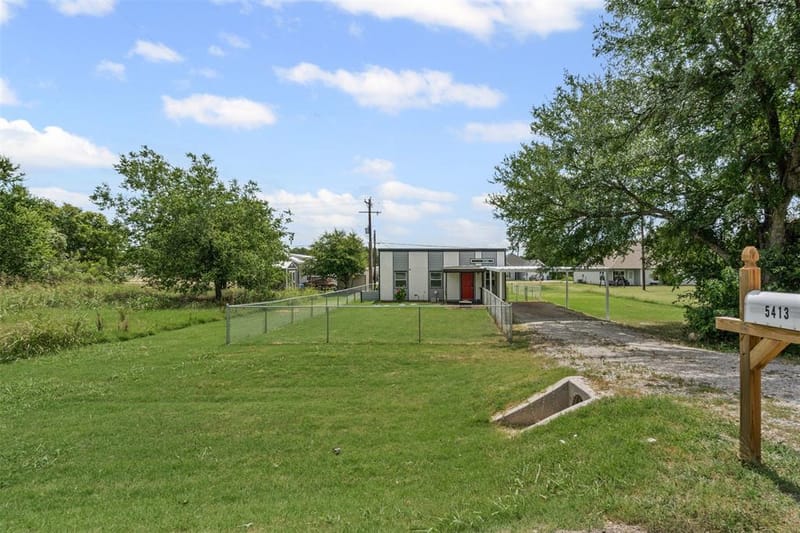5413 Tin Top Highway, Granbury TX 76048 - Photo 17