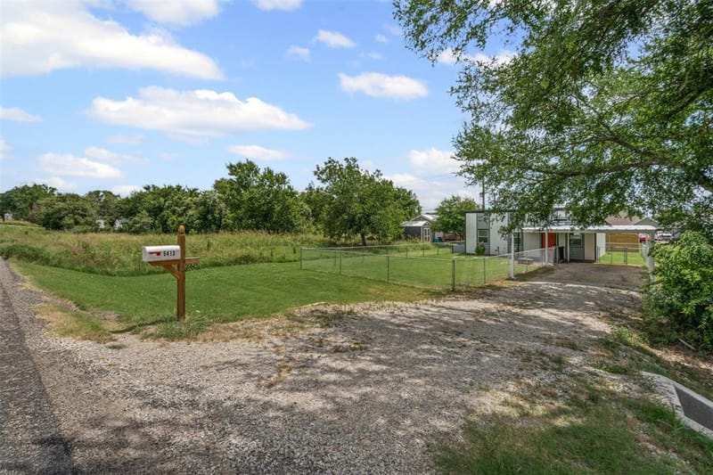 5413 Tin Top Highway, Granbury TX 76048 - Photo 18