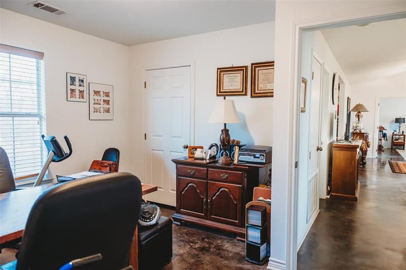 6078 E Line Road, Whitewright TX 75491 - Photo 23
