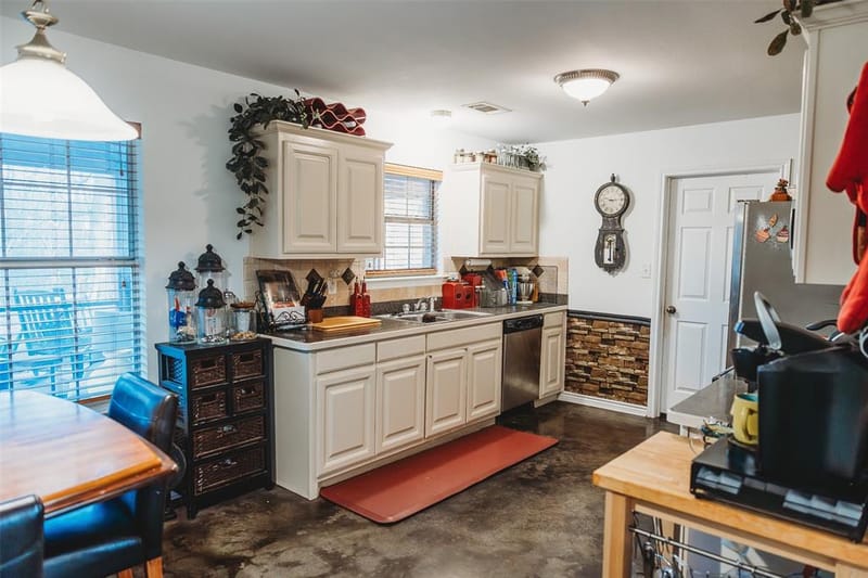 6078 E Line Road, Whitewright TX 75491 - Photo 17