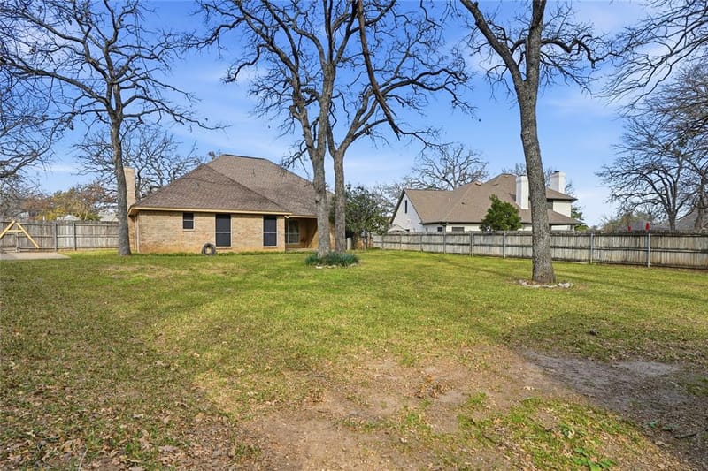 1312 Crows Nest Court, Azle TX 76020 - Photo 23