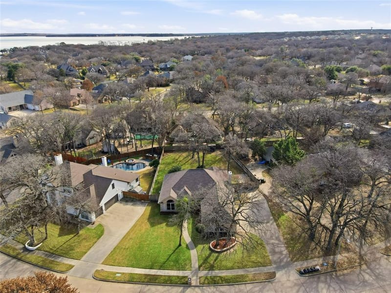 1312 Crows Nest Court, Azle TX 76020 - Photo 6