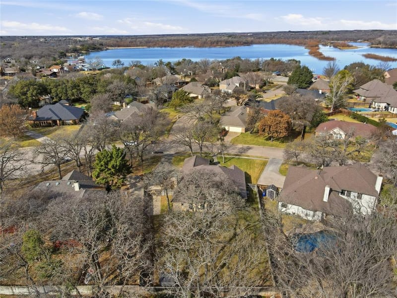1312 Crows Nest Court, Azle TX 76020 - Photo 10
