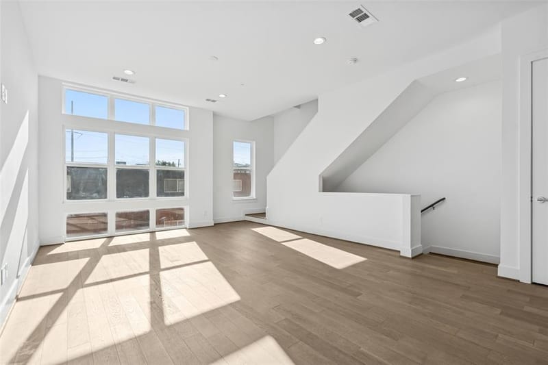 3040 Chimes Street, Dallas TX 75219 - Photo 7