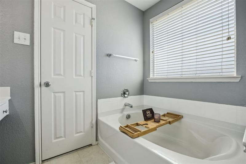 9121 Liberty Crossing Drive, Fort Worth TX 76131 - Photo 13