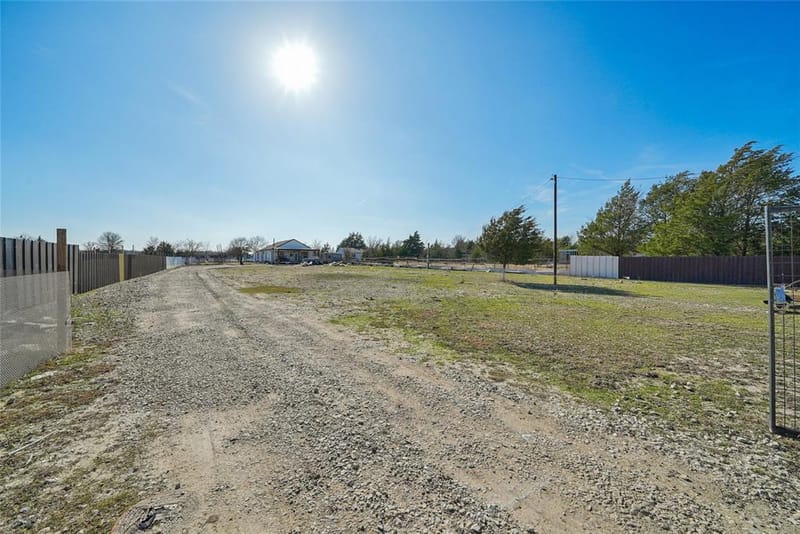 21896 County Road 4072, Kemp TX 75143 - Photo 14