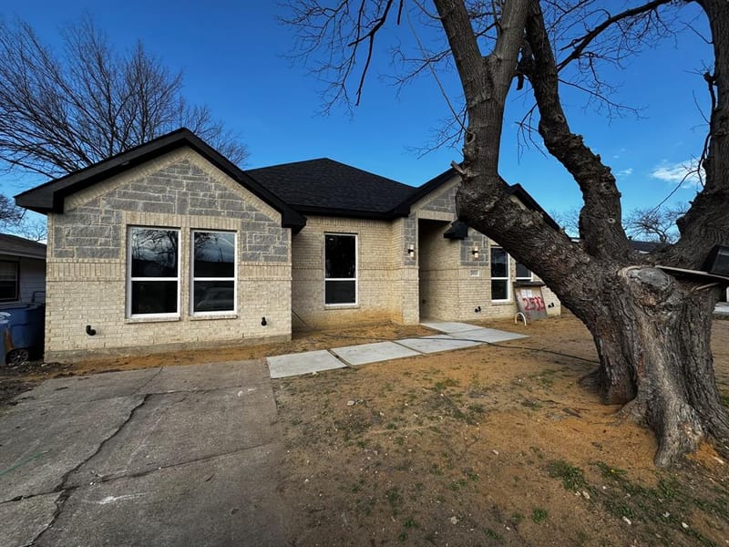 2533 Jonesboro Avenue, Dallas TX 75228
