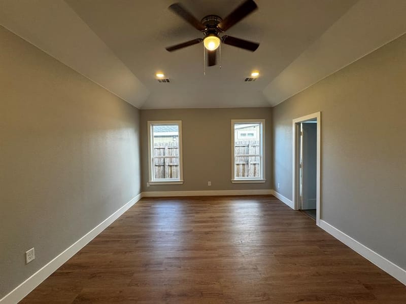 2533 Jonesboro Avenue, Dallas TX 75228 - Photo 11