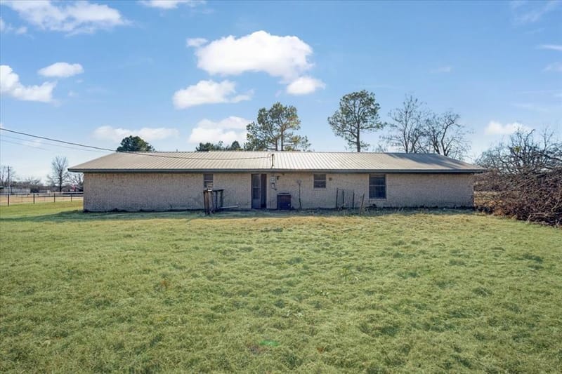 4970 Farm Road 79, Paris TX 75460 - Photo 18