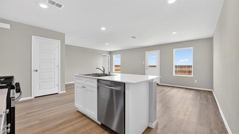 2233 WAYLON Drive, Fort Worth TX 76036 - Photo 5