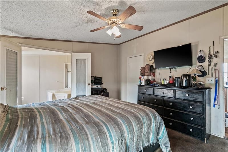 5680 County Road 1217, Cleburne TX 76033 - Photo 12