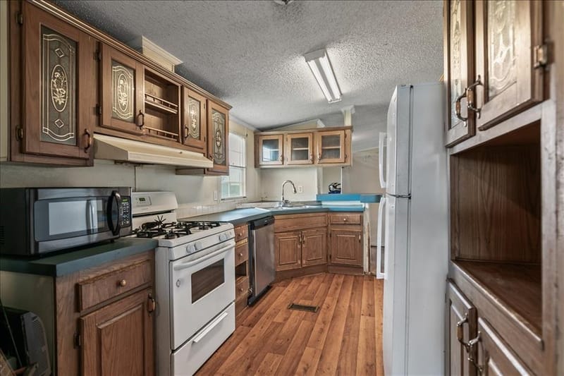 5680 County Road 1217, Cleburne TX 76033 - Photo 9
