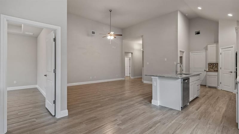 11229 TREEHOUSE Trail, Justin TX 76247 - Photo 9