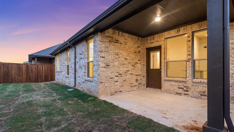 11229 TREEHOUSE Trail, Justin TX 76247 - Photo 34