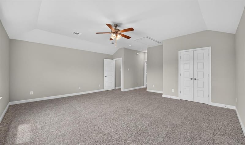 11213 TREEHOUSE Trail, Justin TX 76247 - Photo 33