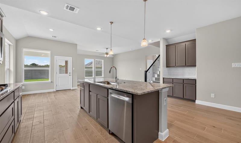 11213 TREEHOUSE Trail, Justin TX 76247 - Photo 4