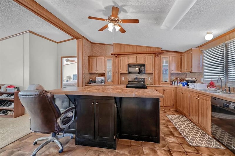 115 Candlewood Circle, Gainesville TX 76240 - Photo 16