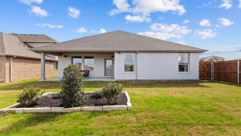 11205 TREEHOUSE Trail, Justin TX 76247 - Photo 35