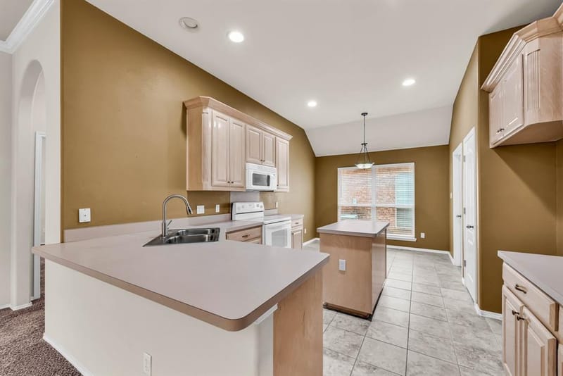 6501 Stockton Drive, Fort Worth TX 76132 - Photo 7