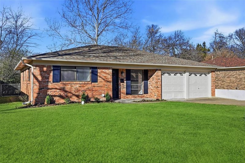 105 N Wood Avenue, Denison TX 75020 - Photo 27