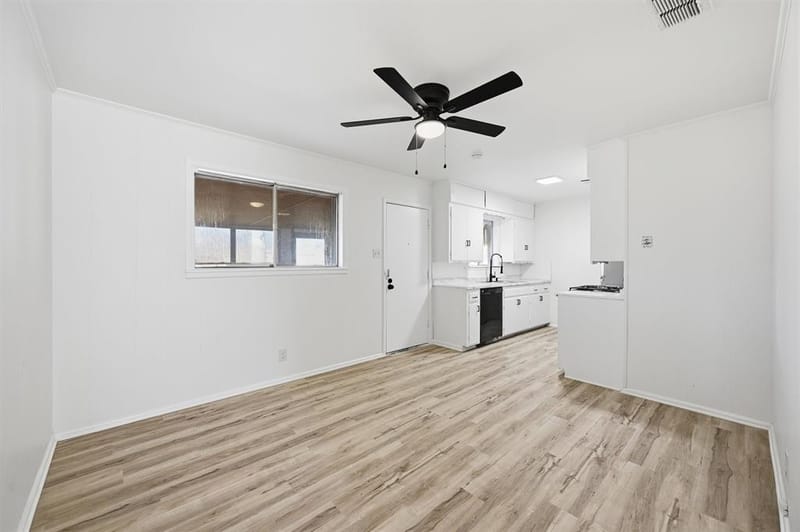 105 N Wood Avenue, Denison TX 75020 - Photo 6