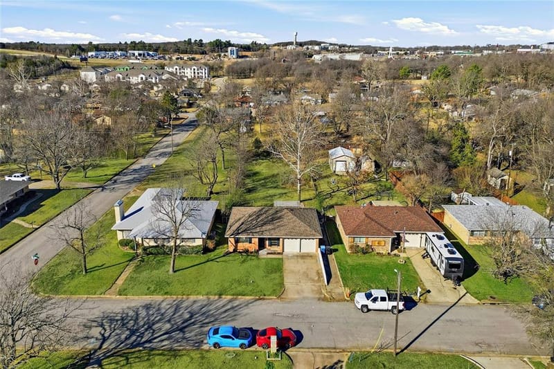 105 N Wood Avenue, Denison TX 75020 - Photo 30