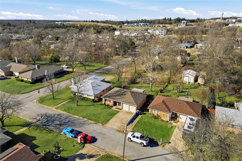 105 N Wood Avenue, Denison TX 75020 - Photo 31