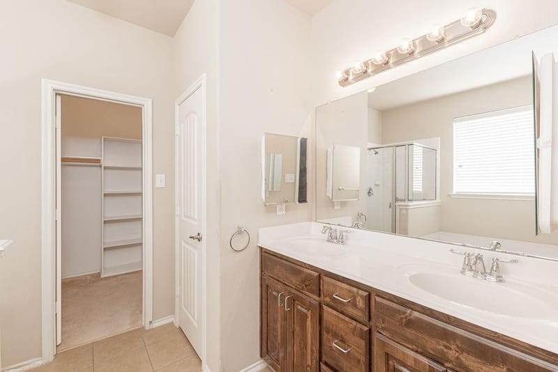 6811 Gamecock Court, Greenville TX 75402 - Photo 18
