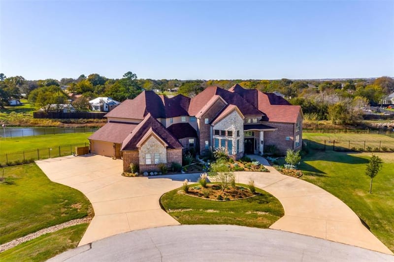 3701 Canyon Pass Trail, Burleson TX 76028 - Photo 2