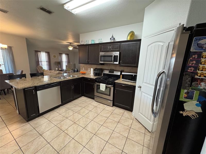 1213 Walnut Cliff Court, Fort Worth TX 76179 - Photo 4