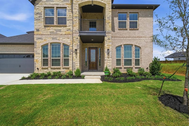 5905 Maddie Ann Drive, Celina TX 75009 - Photo 3