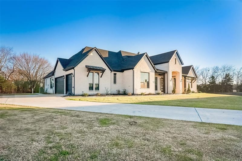 1843 Granite Way, Van Alstyne TX 75495 - Photo 3