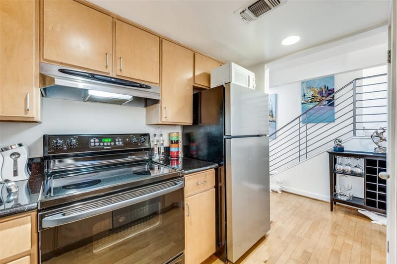 4130 Newton Avenue # D, Dallas TX 75219 - Photo 9
