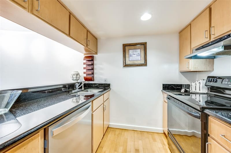 4130 Newton Avenue # D, Dallas TX 75219 - Photo 10