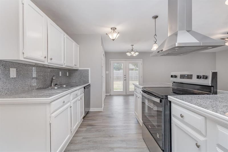 5513 Rearn Drive, The Colony TX 75056 - Photo 9
