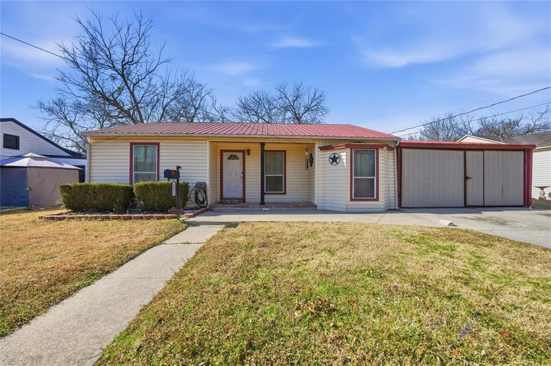 3906 Henderson Street, Greenville TX 75401