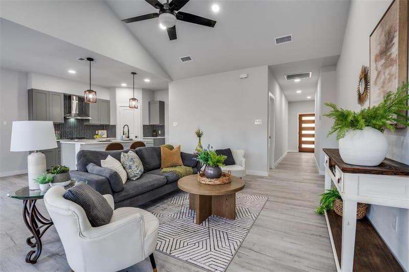 420 Kelly Lane, Seven Points TX 75143