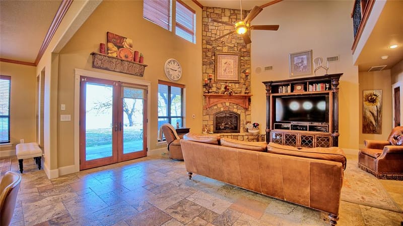 202 Storey Road, Nocona TX 76255 - Photo 2