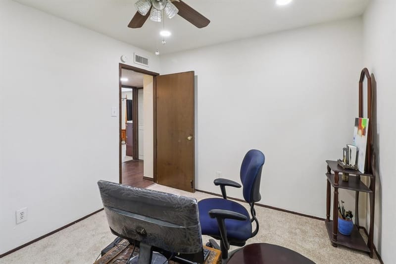 326 E Ferndale Lane, Grand Prairie TX 75052 - Photo 13