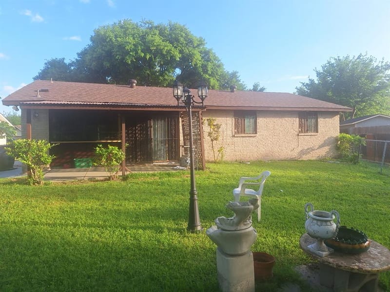 326 E Ferndale Lane, Grand Prairie TX 75052 - Photo 24