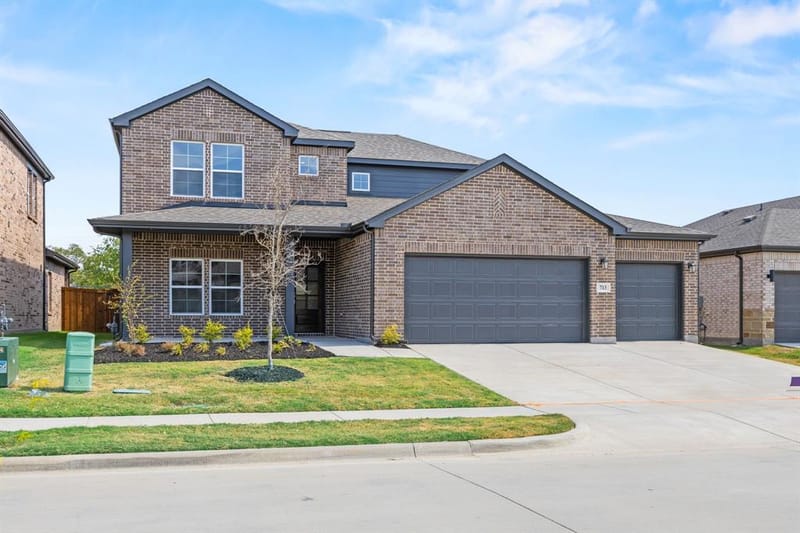 713 Vineyard Way, Forney TX 75126 - Photo 2