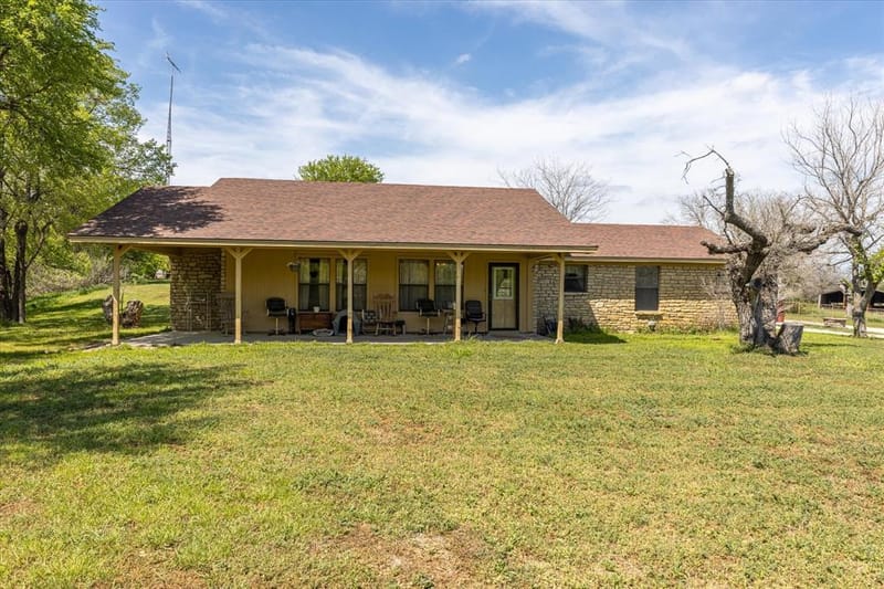 9885 County Road 270, Hico TX 76457 - Photo 7