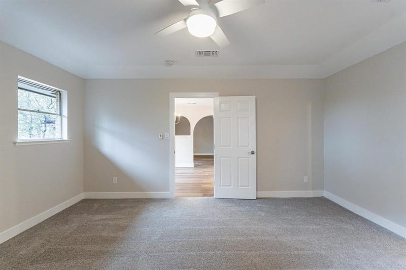 2105 Castle Oaks Drive, Arlington TX 76012 - Photo 20