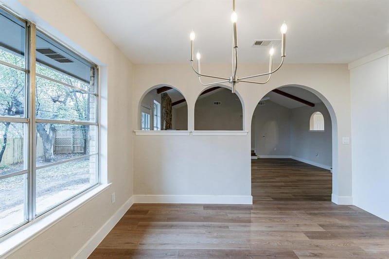 2105 Castle Oaks Drive, Arlington TX 76012 - Photo 14
