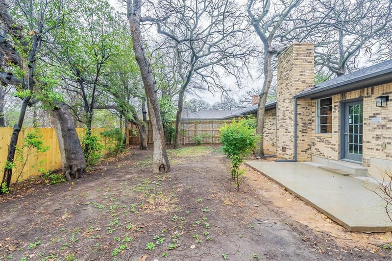 2105 Castle Oaks Drive, Arlington TX 76012 - Photo 31