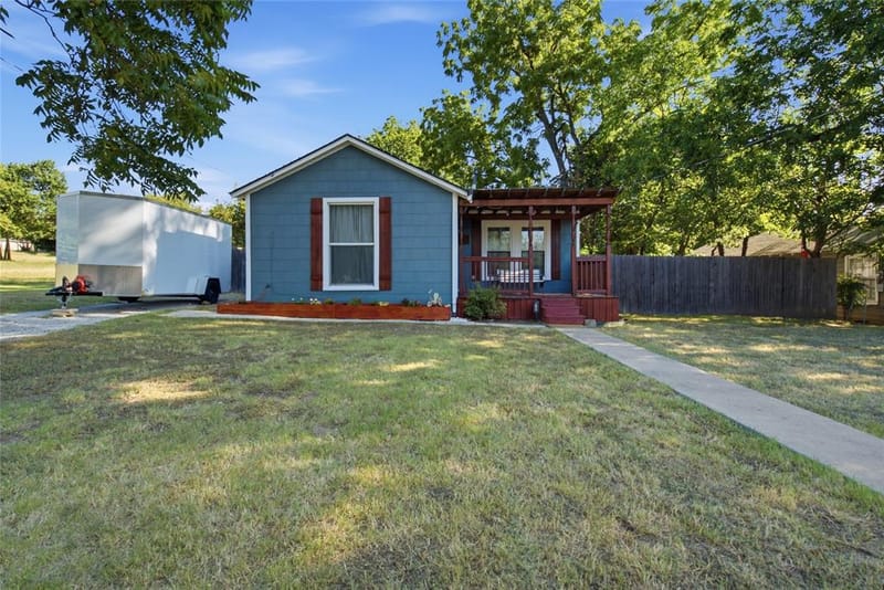 116 W 7th Street, Weatherford TX 76086 - Photo 2