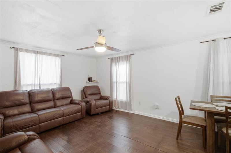116 W 7th Street, Weatherford TX 76086 - Photo 9