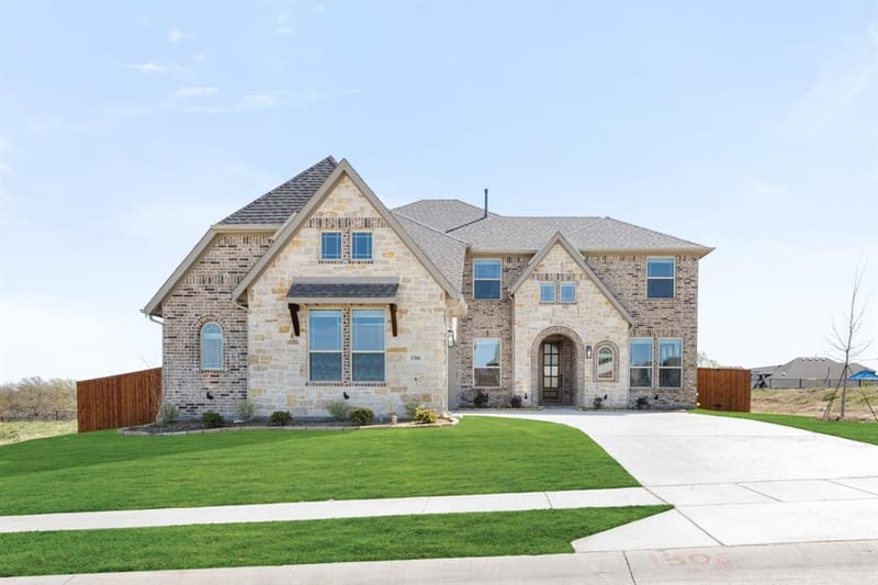 1306 Parkmont Court, Justin TX 76247 - Photo 2