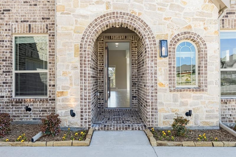 1306 Parkmont Court, Justin TX 76247 - Photo 3